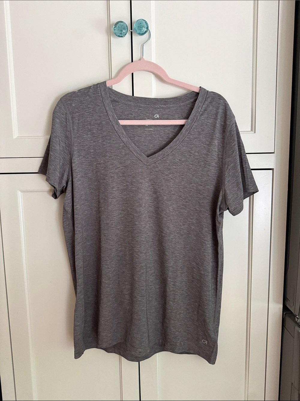 GAP Women’s Short-Sleeve V-Neck Tee — Gray